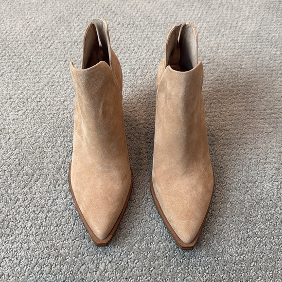 Vince Camuto Gigietta suede booties - Picture 4 of 7